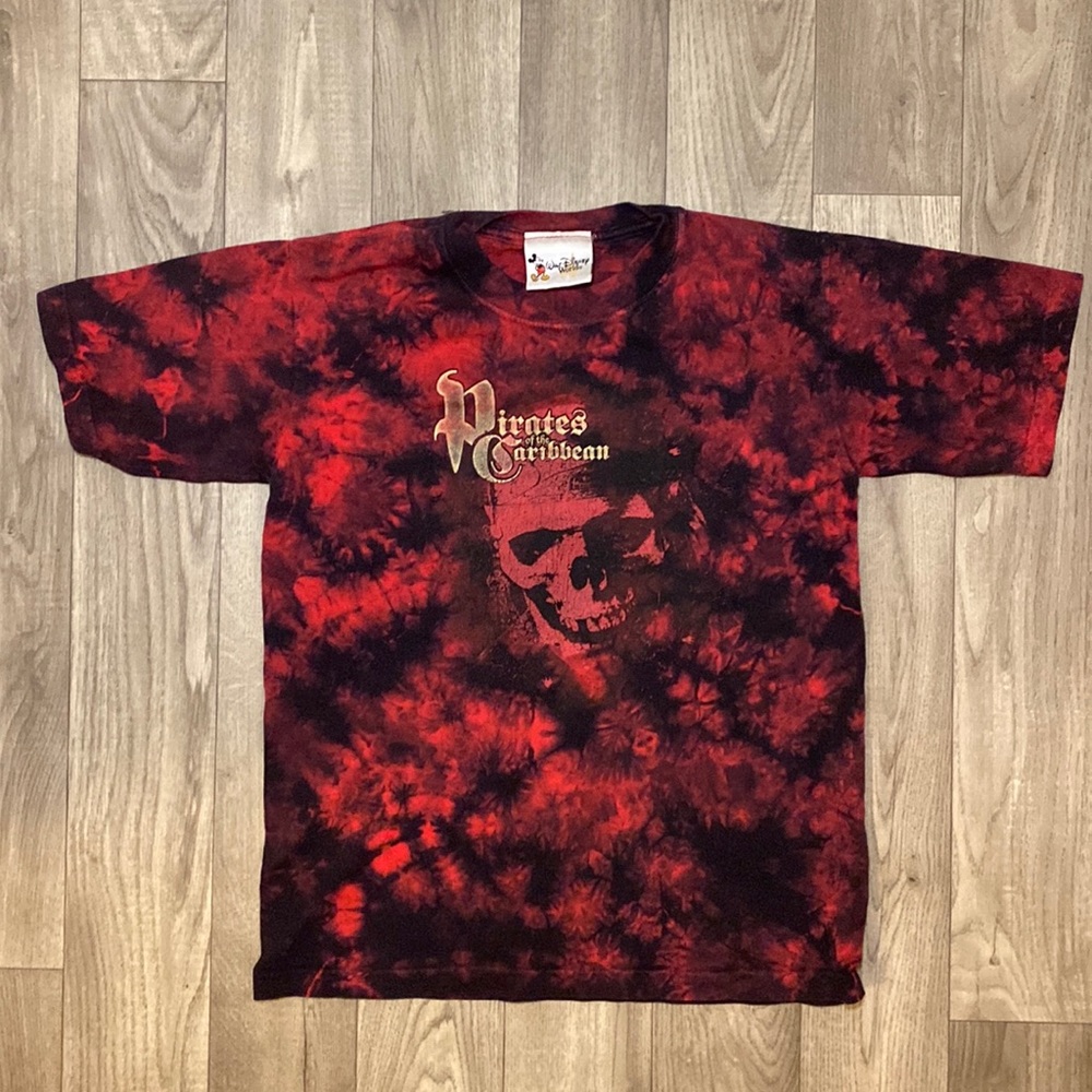 Vintage Disney Pirates of the Caribbean Shirt